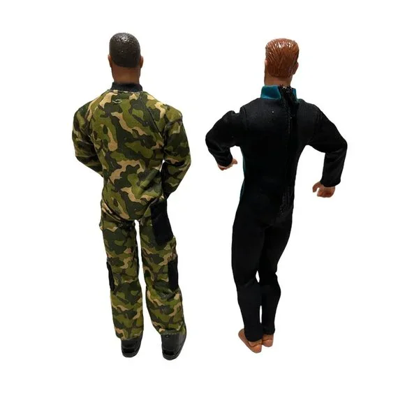 The Ultra Corps Posable Action Figures 11 ½" Set of 2 Vintage Diver Army - Picture 2 of 3